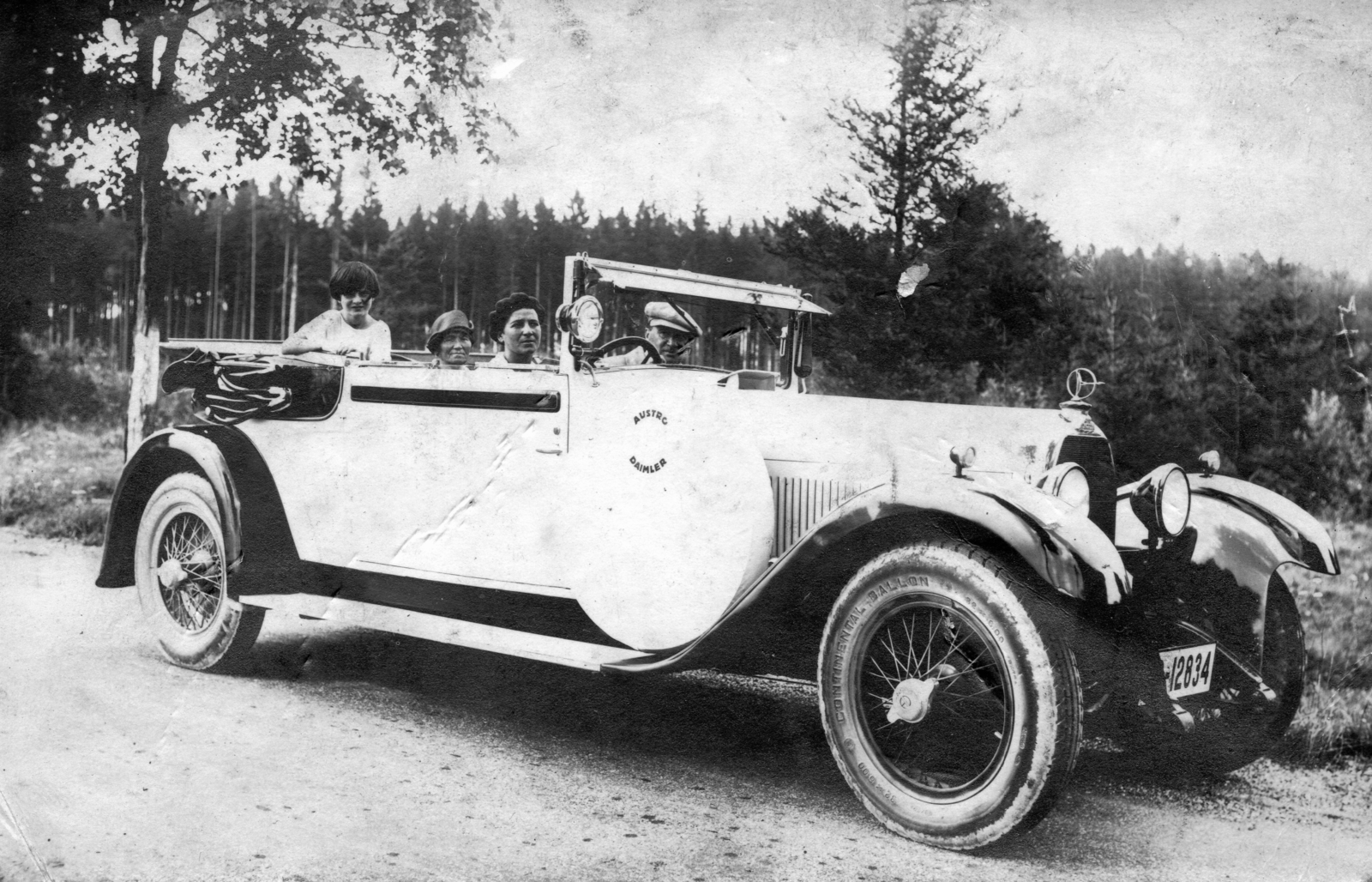 1933, Teodoro Wolf-Ferrari, excursion, Austrian brand, automobile, Austro-Daimler-brand, number plate, Continental Reifen, Continental-brand, Fortepan #70293