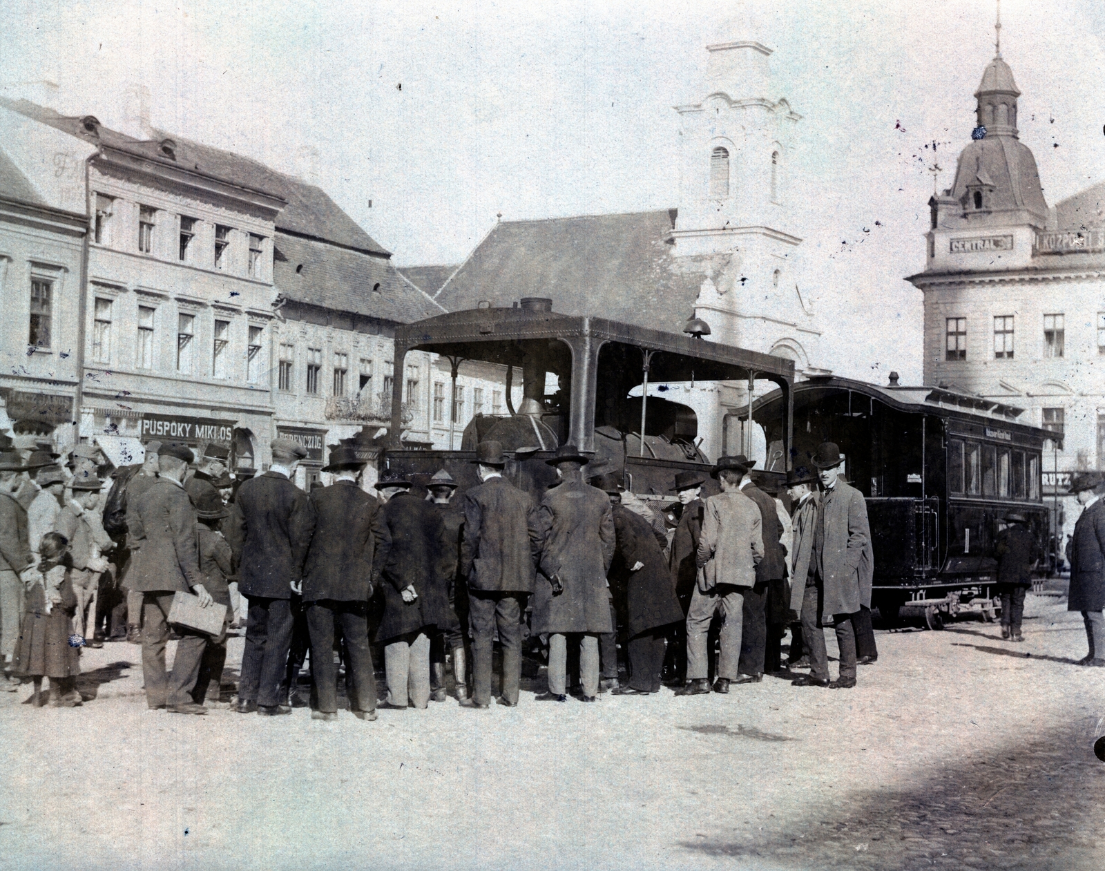 Romania,Transylvania, Cluj-Napoca, Mátyás király tér., 1910, Fortepan, steam locomotive, railway, gaping, back, Fortepan #7036