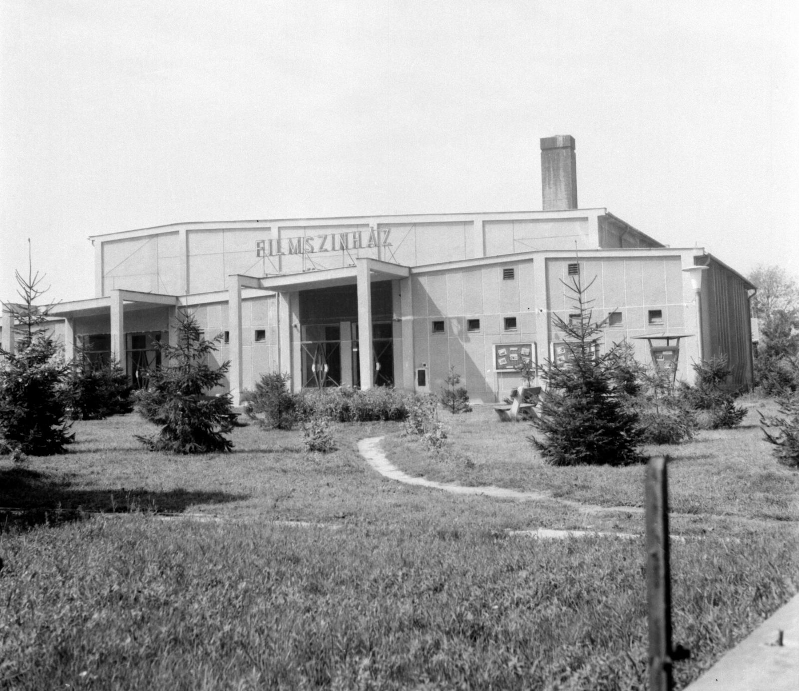 Hungary, Szabadszállás, Kossuth Lajos út, Filmszínház., 1975, Jáki László, movie theater, Fortepan #70397