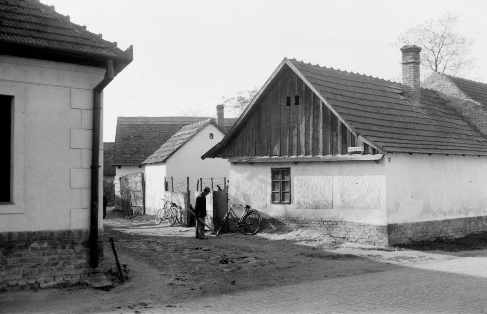 Hungary, Dunavecse, szemben a Vikár Béla utca., 1975, Jáki László, Fortepan #70422