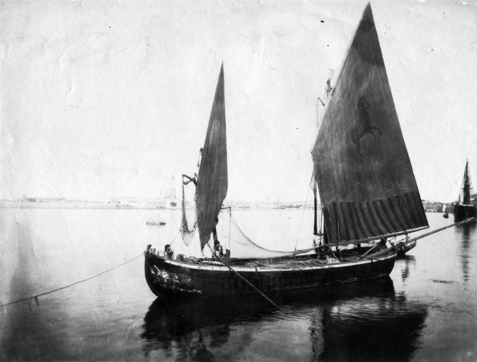 Italy, Venice, a város látképe a San Servolo sziget felől., 1900, Teodoro Wolf-Ferrari, sailboat, Fortepan #70489