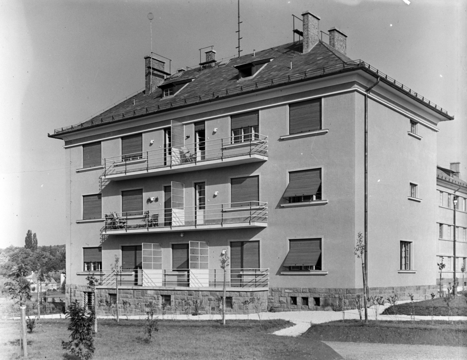 Hungary, Pétfürdő, Hősök tere, a Péti Nitrogén Műtrágyagyár Rt. lakótelepe., 1940, Veszprém Megyei Levéltár/Kozelka Tivadar, Kozelka Tivadar, Fortepan #70569