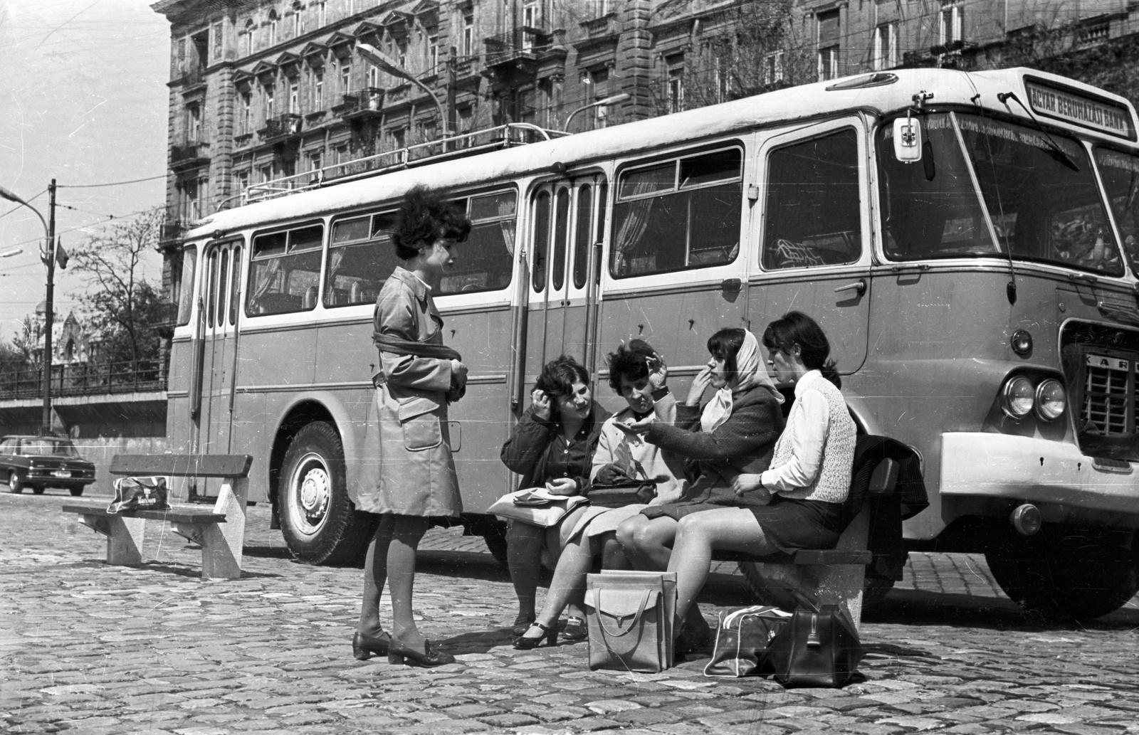 Magyarország, Budapest V., pesti alsó rakpart a Vigadó tér közelében., 1968, Fortepan/Album090, autóbusz, magyar gyártmány, Ikarus-márka, Ikarus 620/630, Budapest, Fortepan #70584