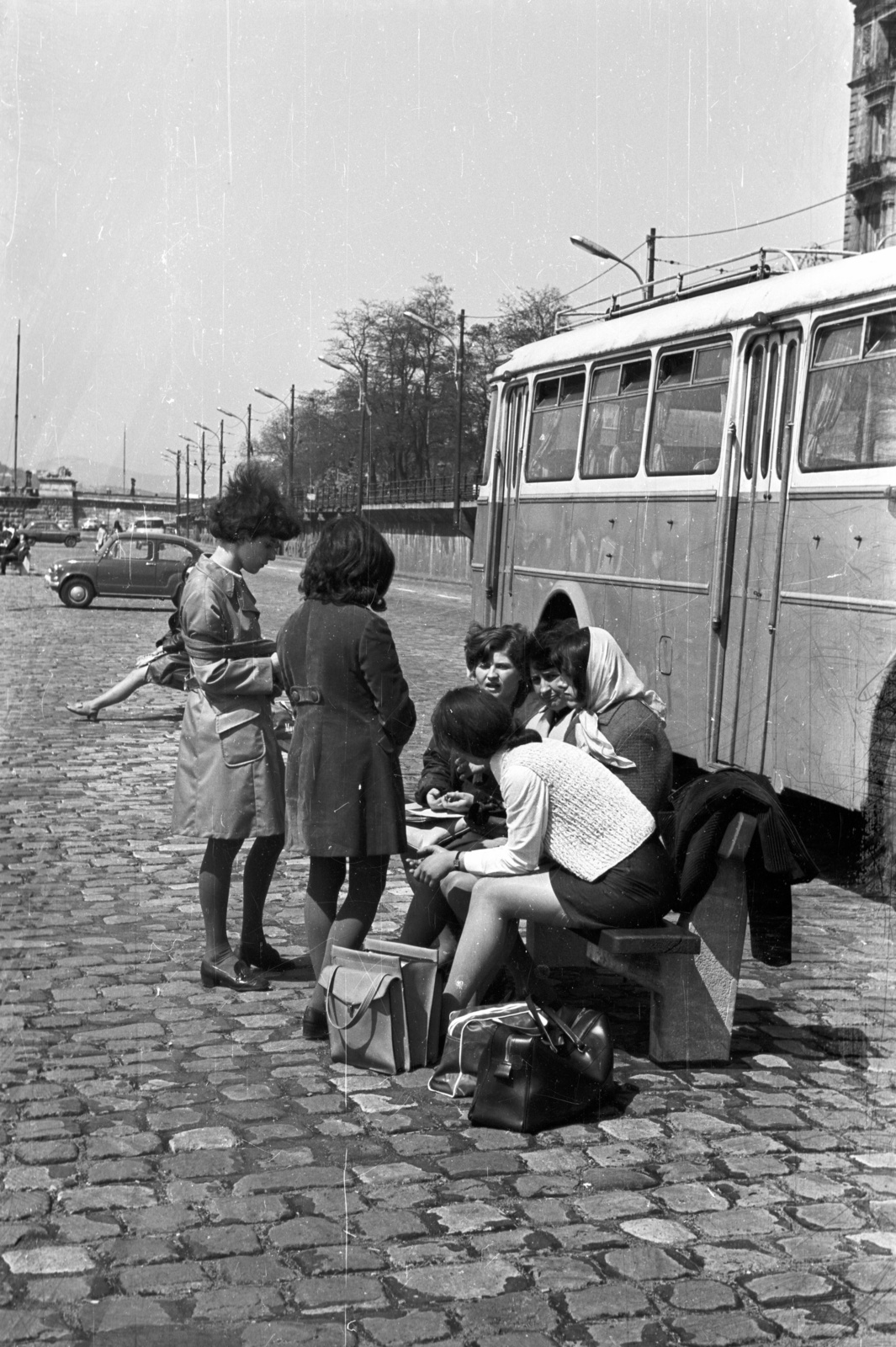 Hungary, Budapest V., pesti alsó rakpart a Vigadó tér közelében., 1968, bus, Hungarian brand, Ikarus-brand, Ikarus 620, Budapest, Fortepan #70585