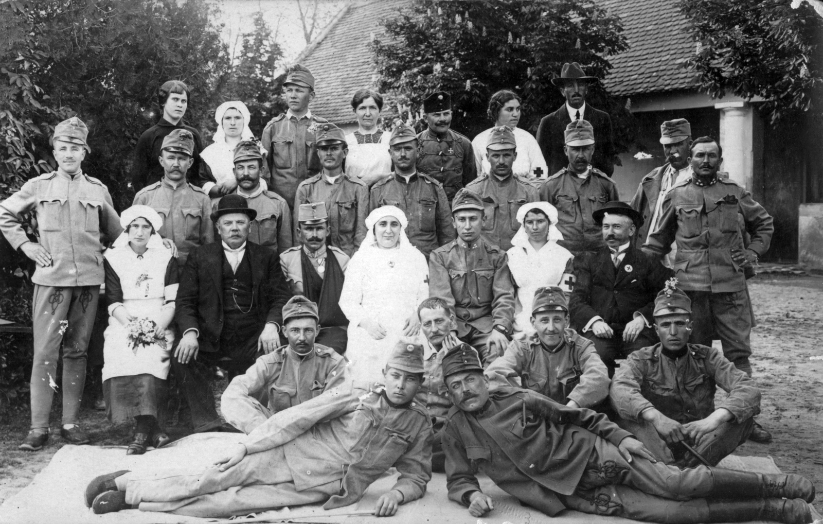 1915, Jáki László, First World War, uniform, tableau, nurse, soldier, Fortepan #70675