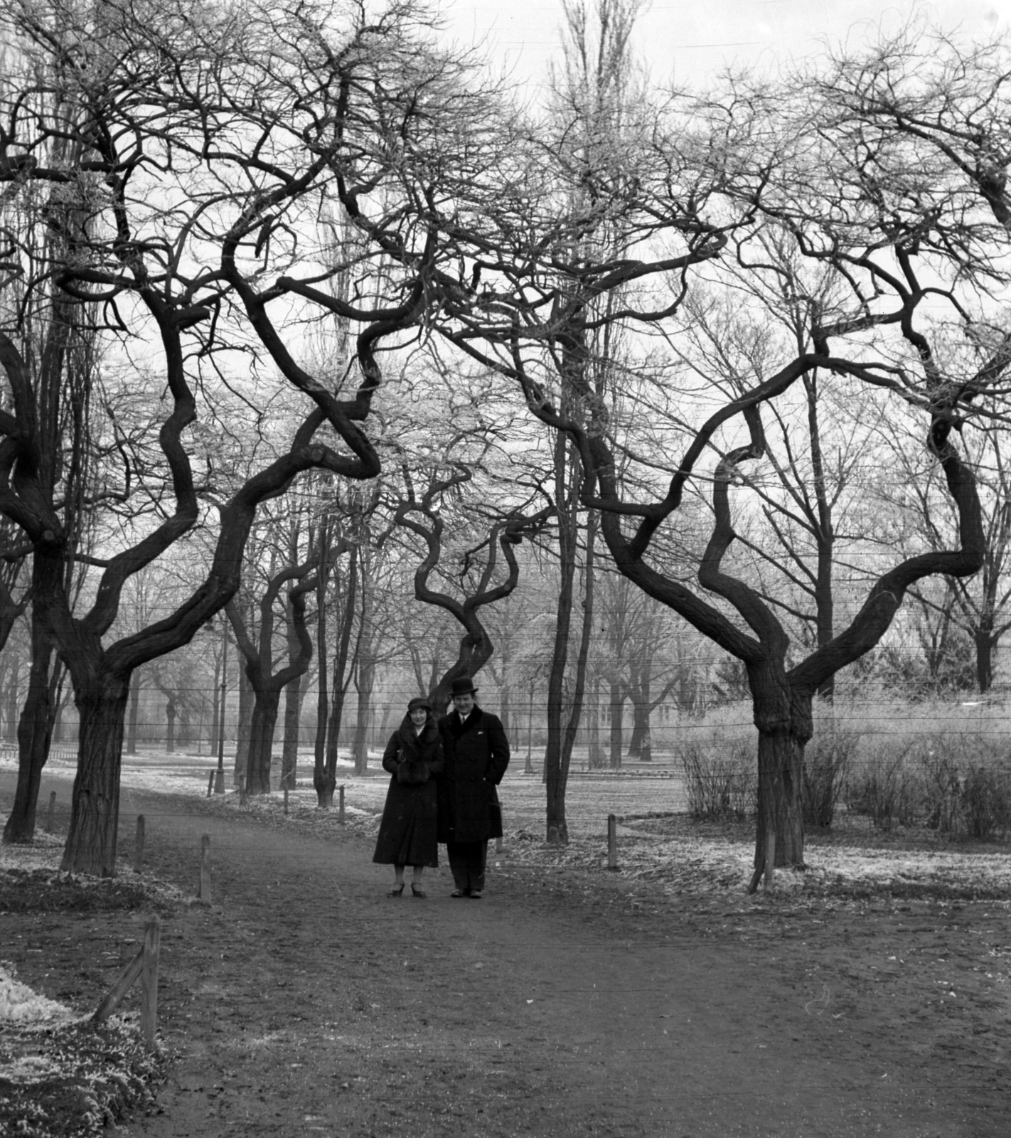 Hungary, Győr, 1934, Lissák Tivadar, portrait, winter, man and woman, Fortepan #71033