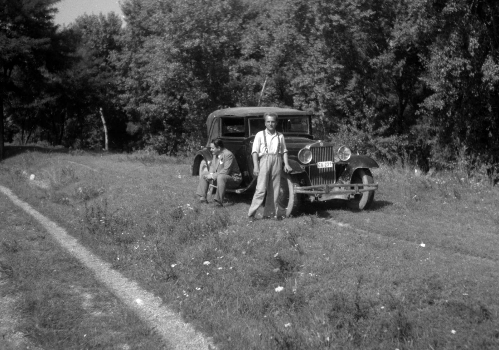 1936, Lissák Tivadar, Steyr-brand, Austrian brand, automobile, number plate, sitting on a car, Fortepan #71135