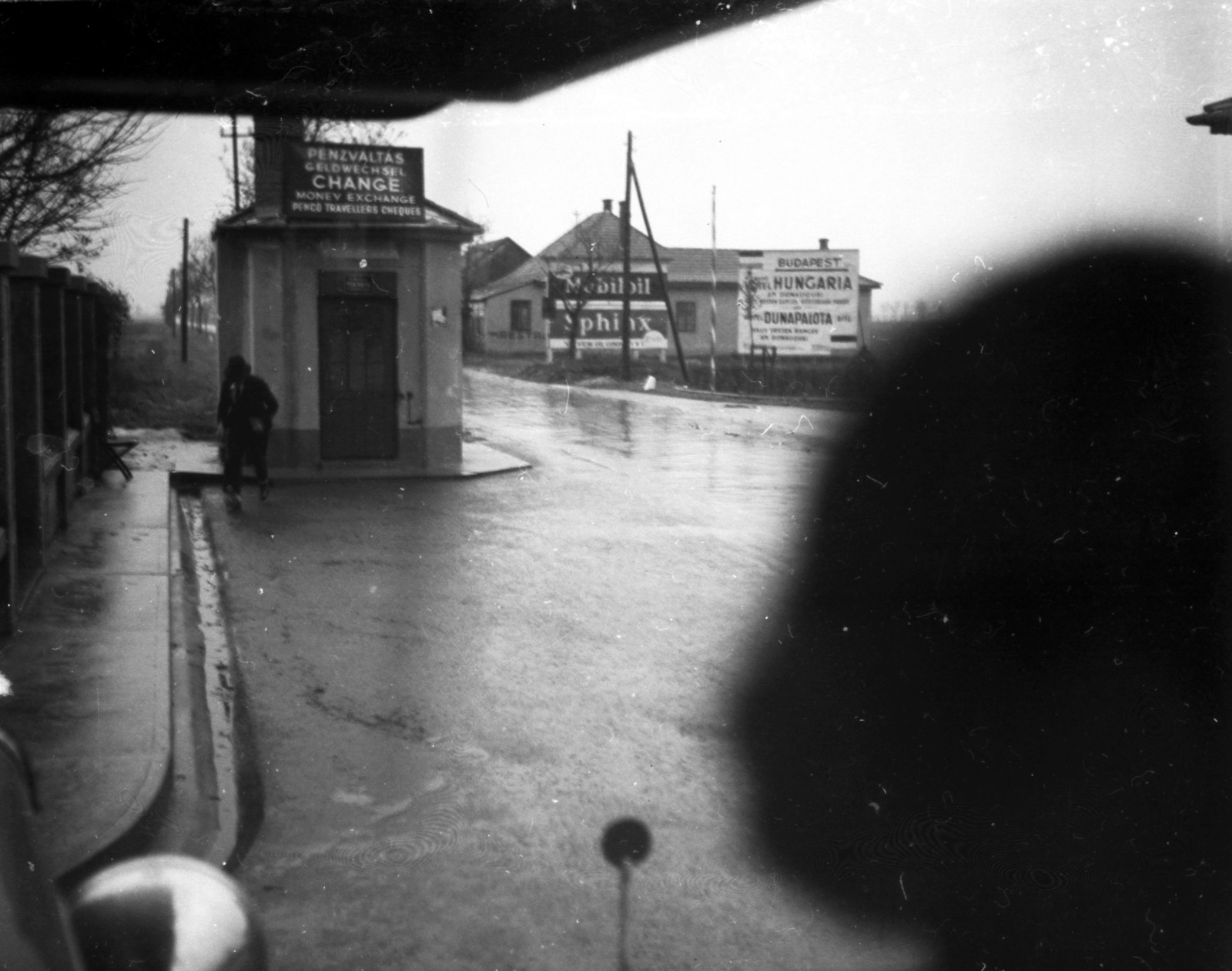 Slovakia, Bratislava, Horvátjárfalu / Jarovce (ekkor önálló település, ma a város része), határátkelő Ausztria felé., 1936, Lissák Tivadar, Czechoslovakia, border crossing, Fortepan #71177