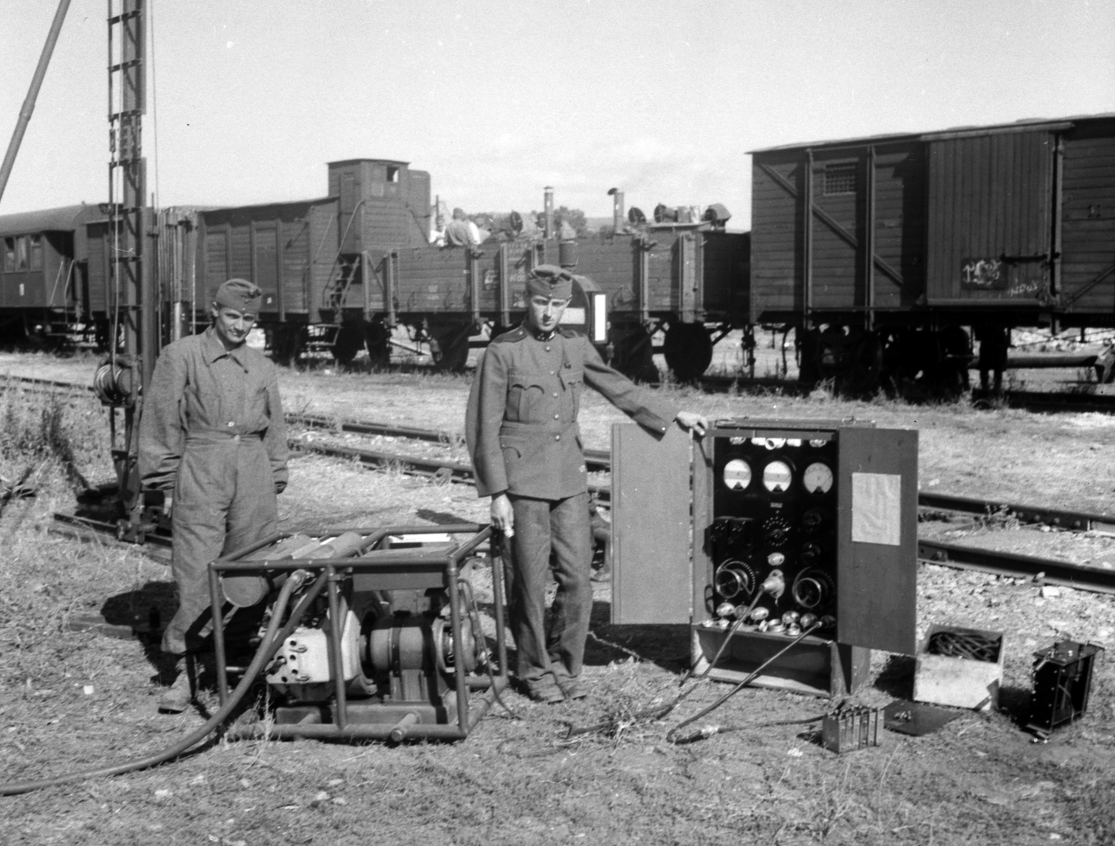 Slovakia, Košice, teherpályaudvar., 1939, Lissák Tivadar, railway, goulash cannon, sapper, portable generator, Fortepan #71208