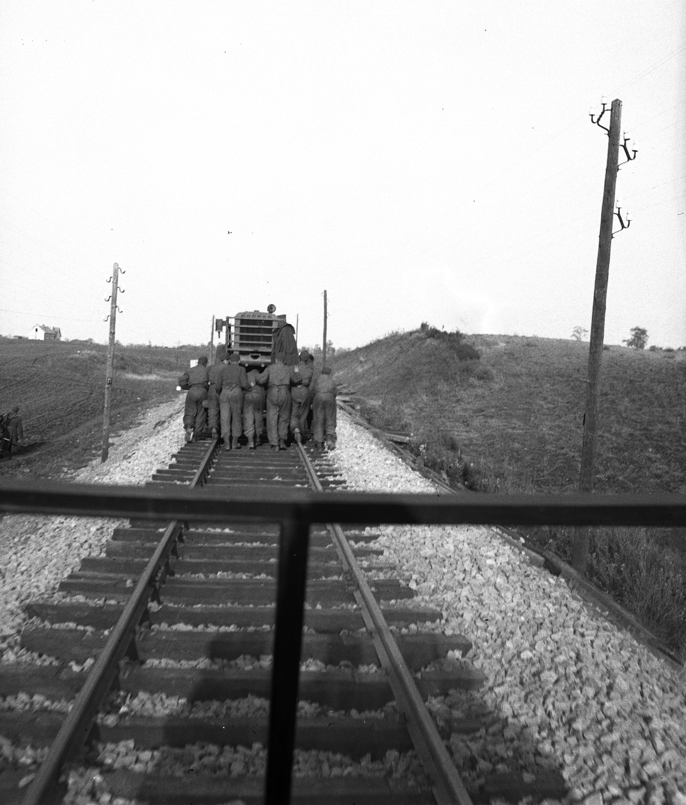 1939, Lissák Tivadar, railway, rails, sapper, portable generator, Fortepan #71281