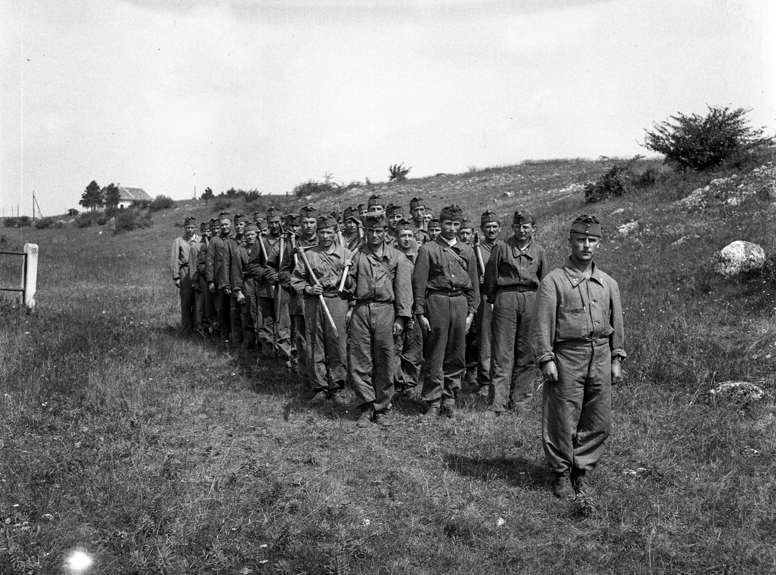 Hungary, Hajmáskér, 1940, Lissák Tivadar, soldier, sapper, "Bocskai" side cap, Fortepan #71418