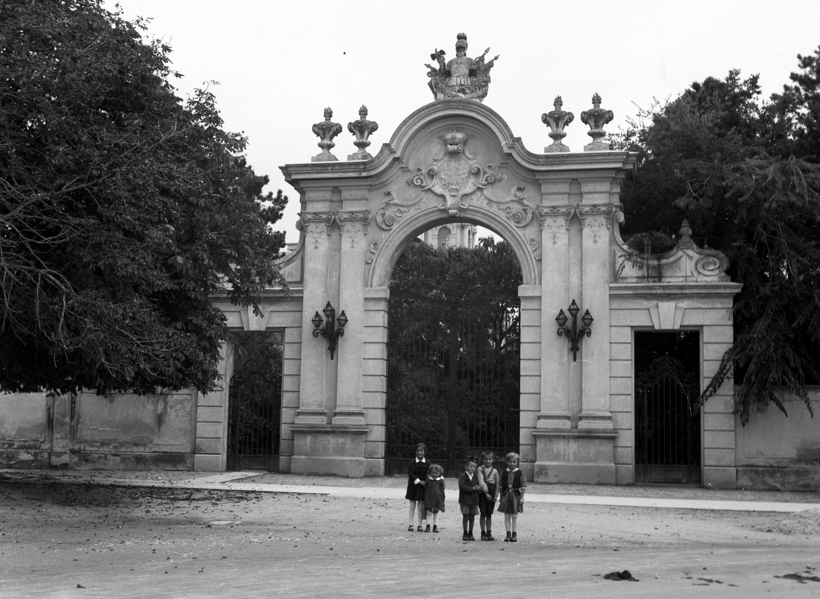 Hungary,Lake Balaton, Keszthely, Festetics-kastély., 1940, Lissák Tivadar, museum, Baroque-style, palace, gateway, Viktor Rumpelmayer-design, Gustav Haas-design, Maximilian Paschkisch-design, Fortepan #71426