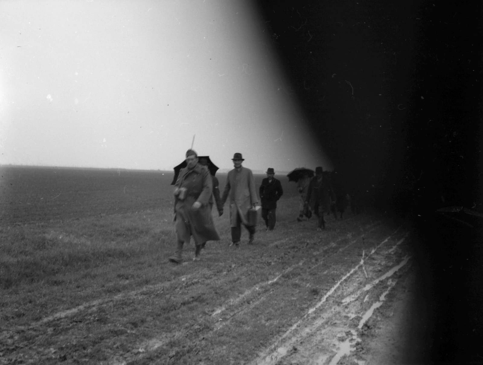 1941, Lissák Tivadar, soldier, mud, prisoners, Fortepan #71573