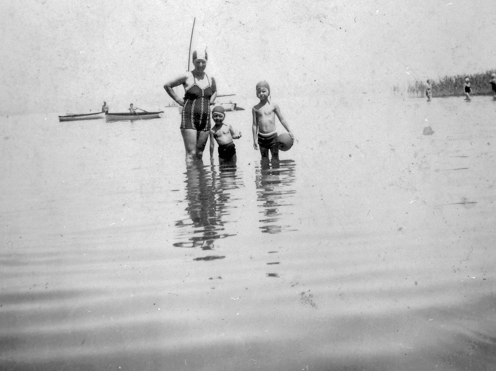 1930, Fortepan, tableau, bathing suit, boating, shore, Fortepan #7174