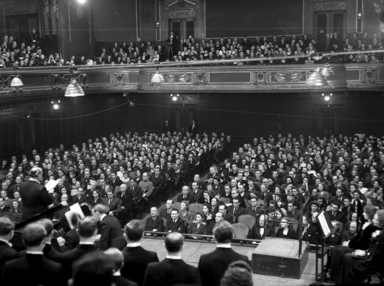 Hungary, Budapest VI., Zeneakadémia, Nagyterem., 1942, Lissák Tivadar, university, conductor, theater room, Budapest, auditorium, Fortepan #71790