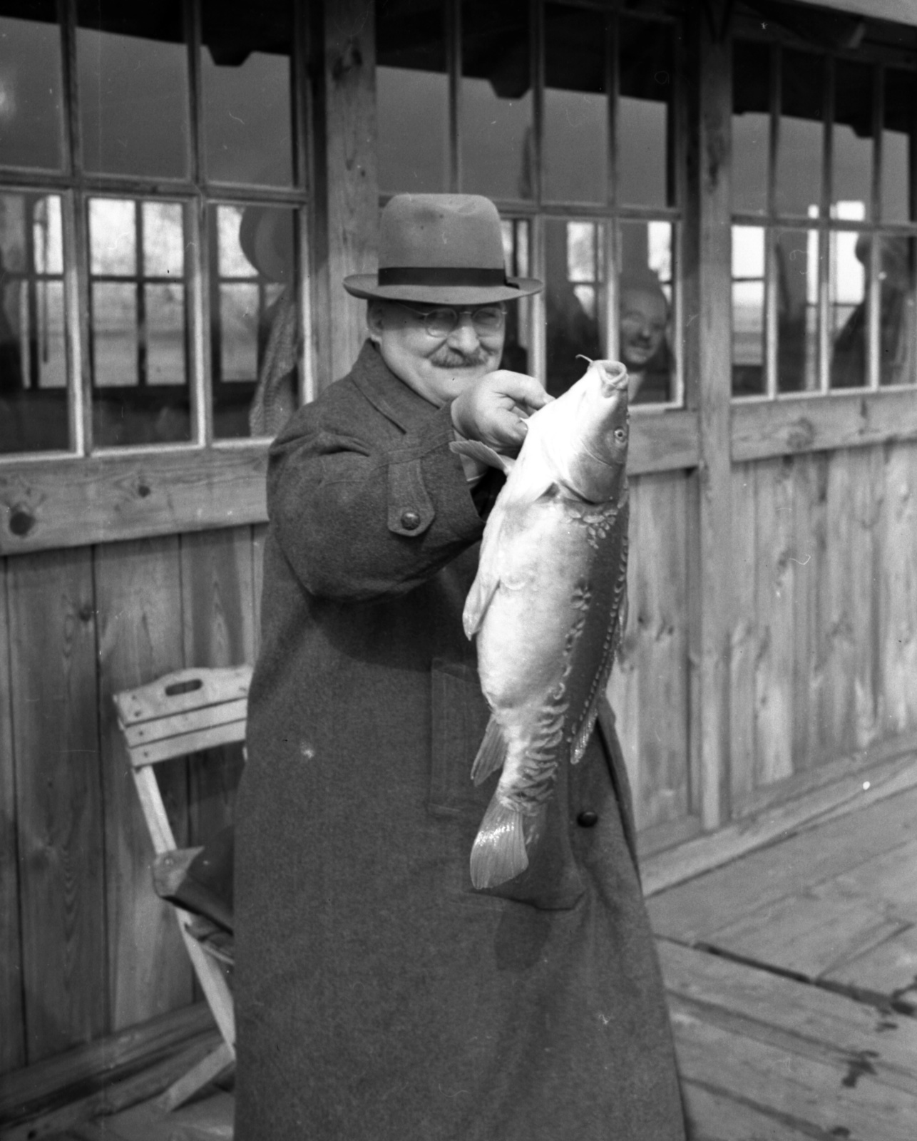 1942, Lissák Tivadar, portrait, hat, smile, glasses, moustache, pride, man, fish, carp, Fortepan #71814