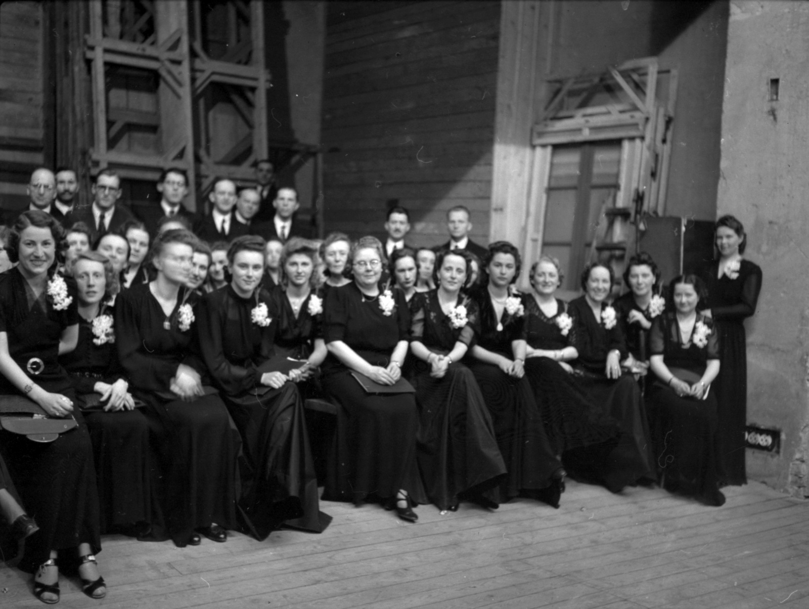 Magyarország, Budapest VIII., a mai Erkel Színház, ekkor Magyar Művelődés Háza, Budapesti Kórus., 1942, Lissák Tivadar, csoportkép, Budapest, Fortepan #71824