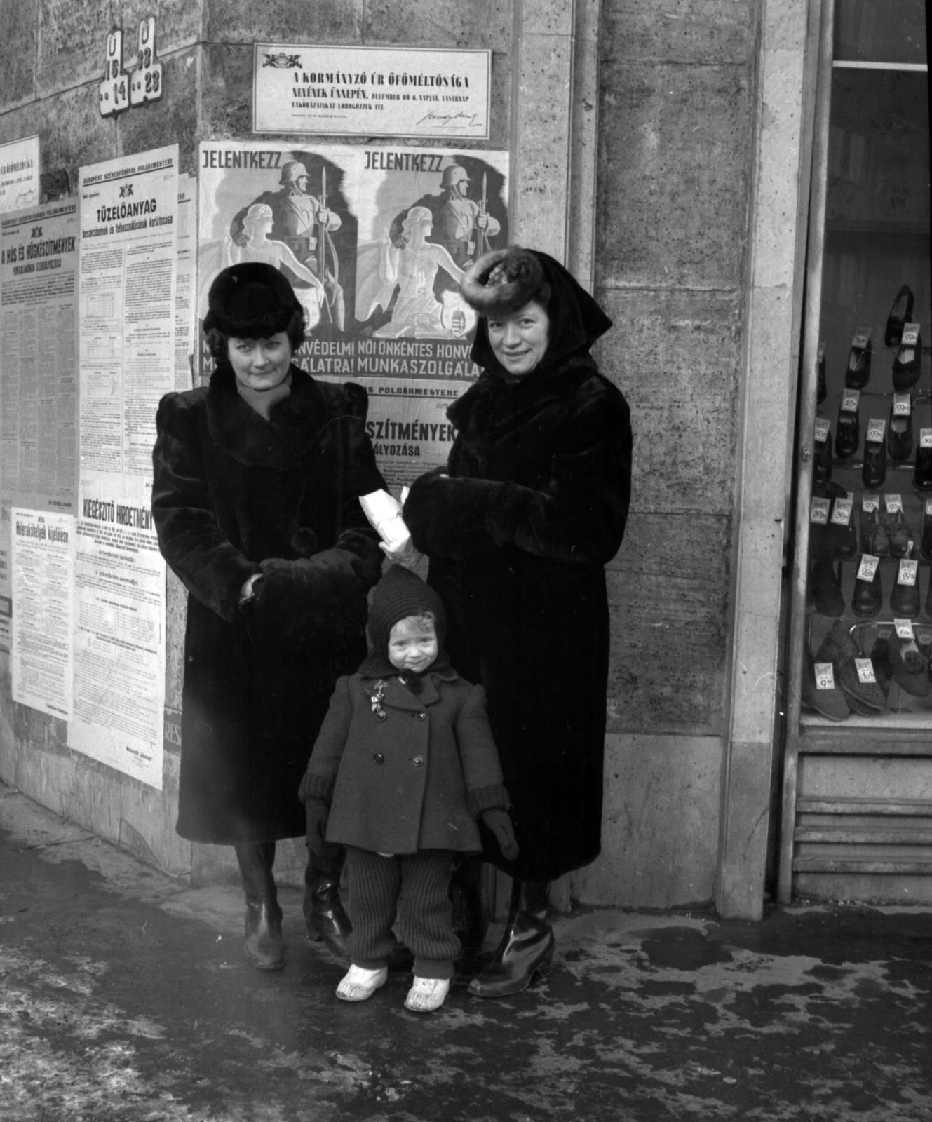1943, Lissák Tivadar, poster, kid, Fortepan #72018
