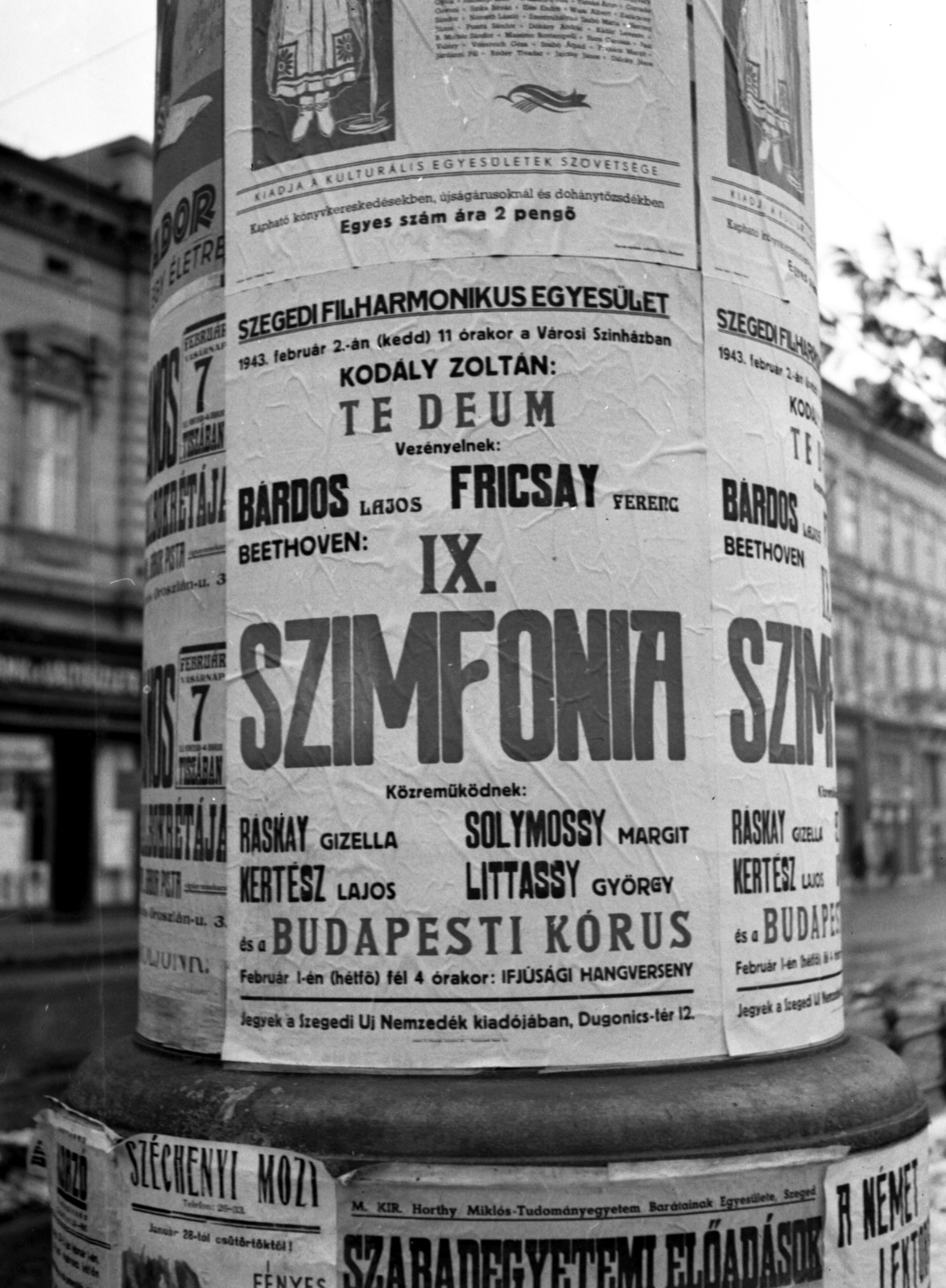 Hungary, Szeged, Széchenyi tér - Híd utca sarok, jobb szélen az Aigner-ház a Kárász utca sarkán., 1943, Lissák Tivadar, poster, ad pillar, classical music, Fortepan #72042