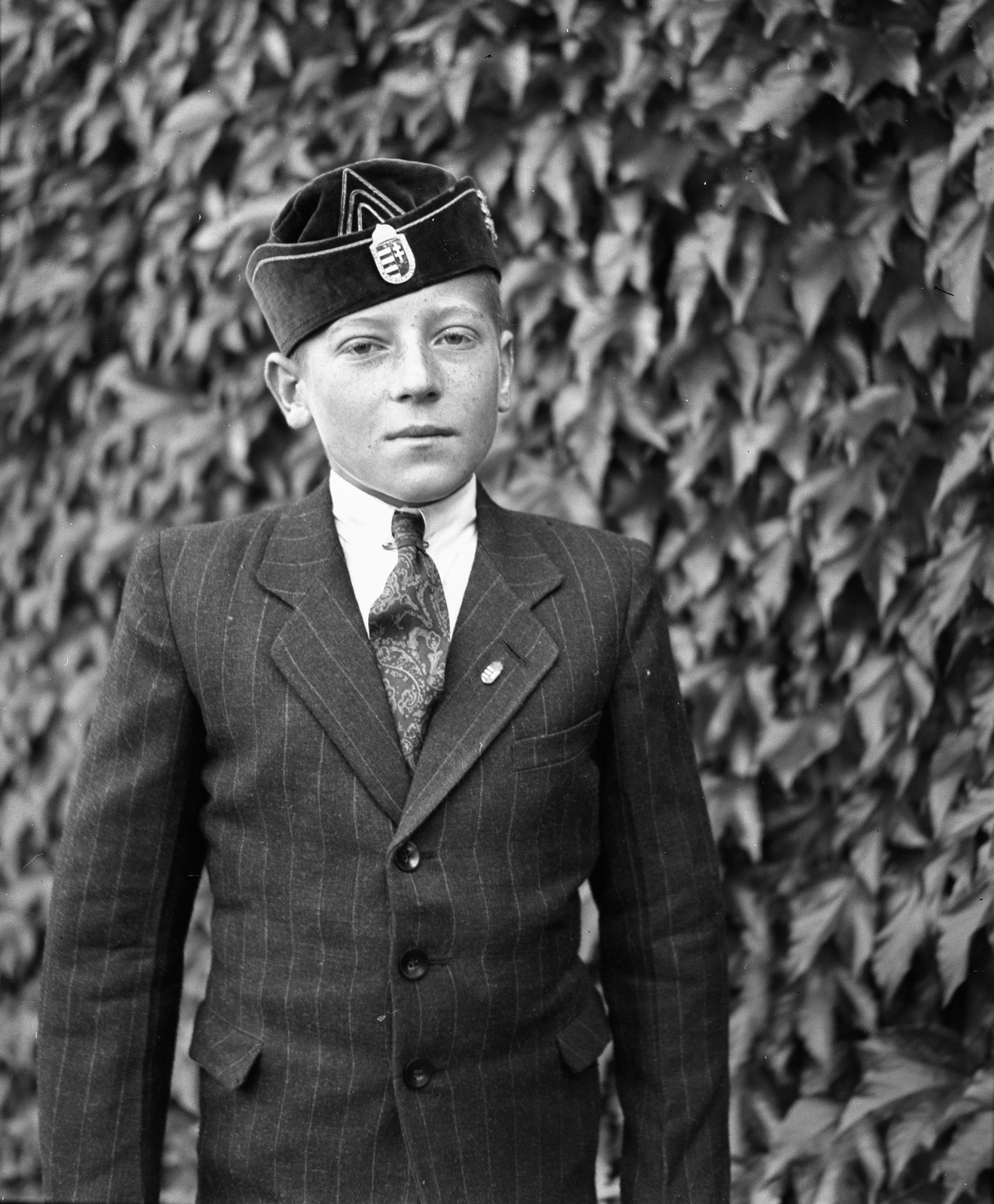 1943, Lissák Tivadar, portrait, tie, cap, crest, Best of, Fortepan #72541