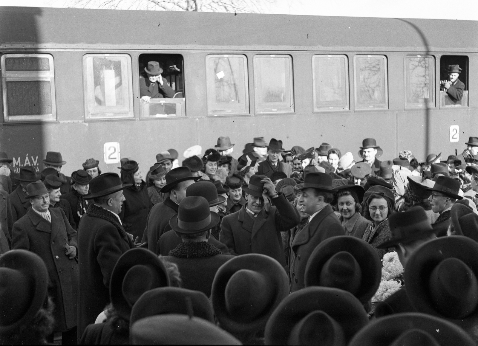 1943, Lissák Tivadar, hat, railway, greeting, Fortepan #72590