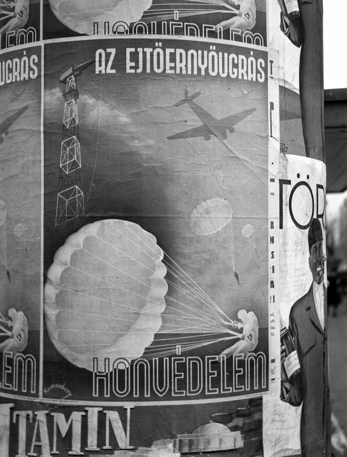 Hungary, Budapest, 1943, Lissák Tivadar, poster, ad pillar, Komoróczy-graphics, home defense, Fortepan #72649