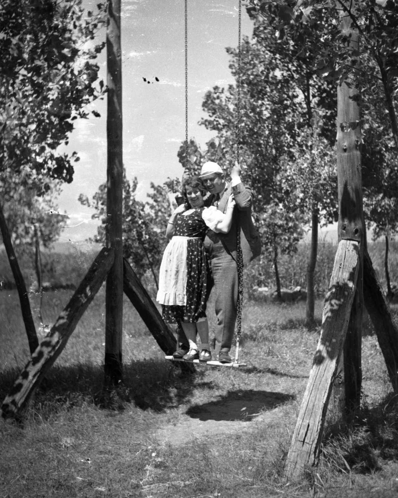 1936, Lissák Tivadar, man and woman, swing, Fortepan #73141