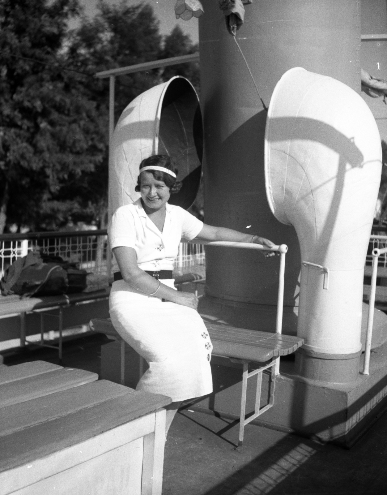 Hungary,Lake Balaton, a Jókai csavargőzös fedélzete., 1936, Lissák Tivadar, portrait, ship, summer, woman, Jókai ship, Fortepan #73146
