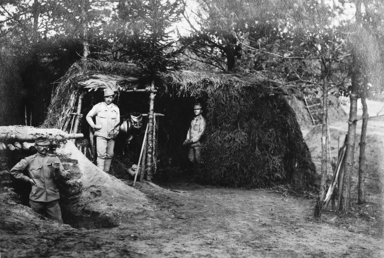 Ukraine, Blikh, (ekkor Blich), a 23. gyalogezred hadtápjának istállója., 1915, Babarczy Eszter, First World War, soldier, Fortepan #73337