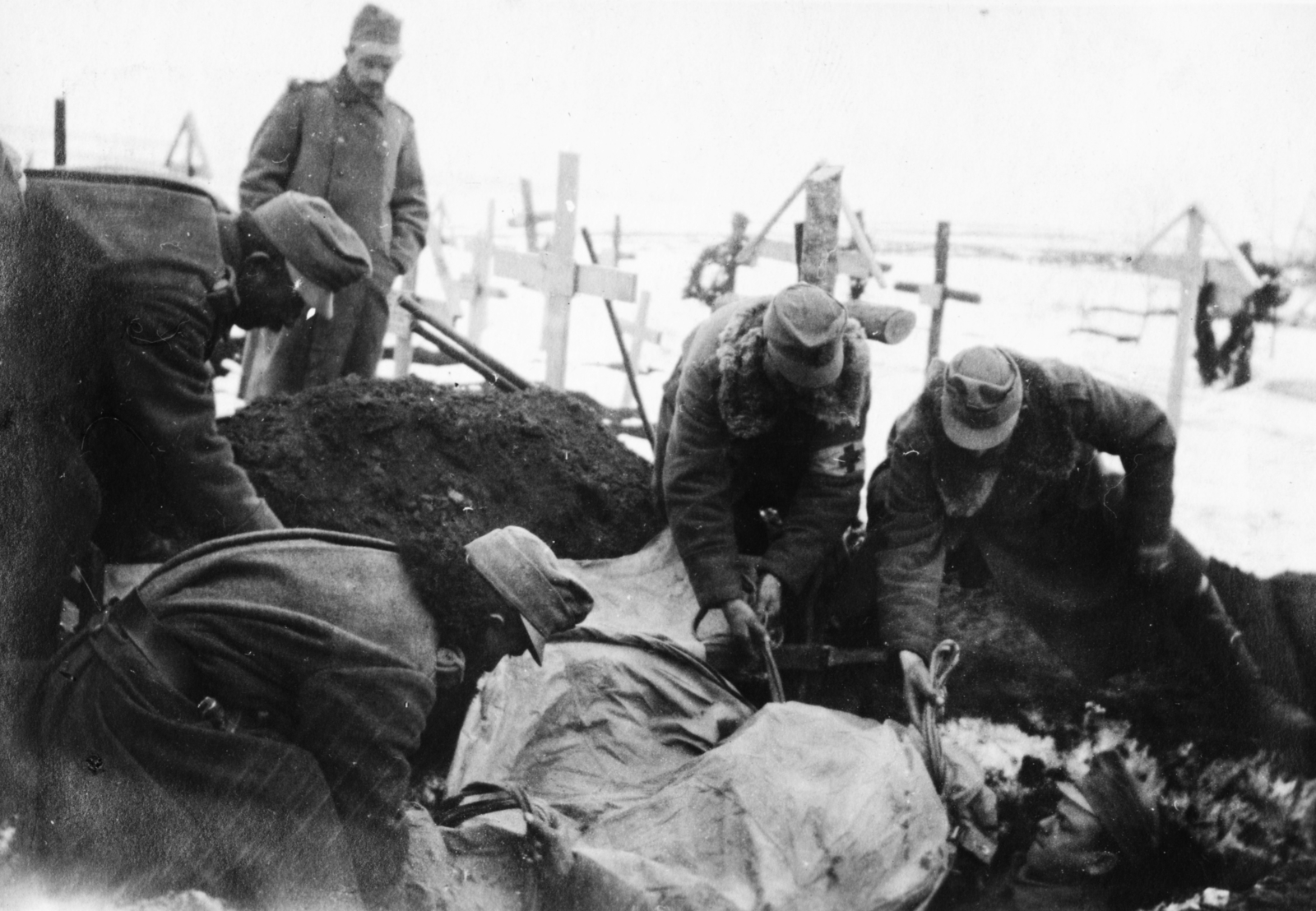 1915, Babarczy Eszter, First World War, cemetery, funeral, soldier, cross, Fortepan #73381