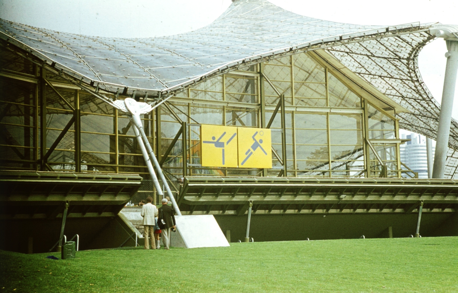 Germany, Munich, Olimpiai Csarnok., 1972, Romák Éva, colorful, Olympics, FRG, Günter Behnisch-design, Frei Paul Otto-design, pictogram, Fortepan #73741