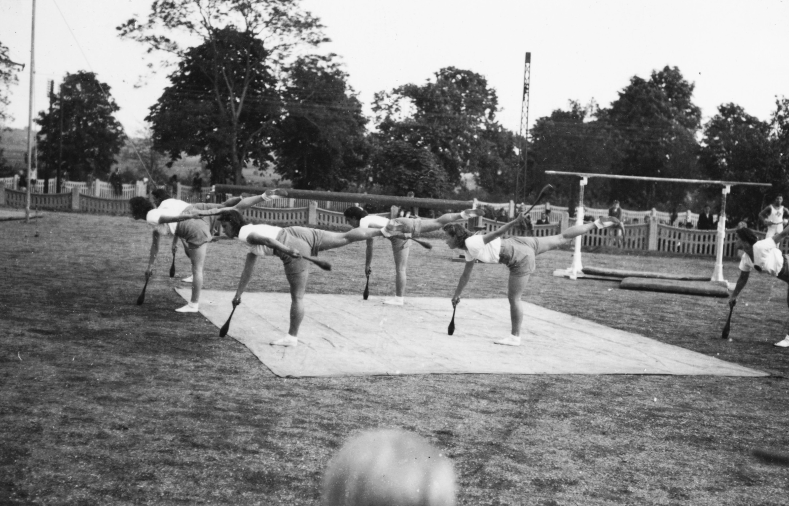 1939, Romák Éva, women, exercise, Exercise Equipment, mace, one leg standing, parallel bars, Fortepan #73860