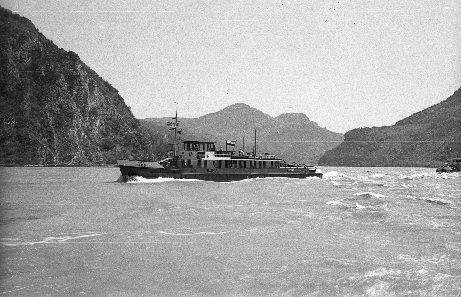 Romania,Serbia, Duna, Vaskapu-szoros, Gospodin Vir szurdoka, Paks vontatóhajó., 1962, Drobni Nándor, Droppa Kálmán, ship, Paks ship, Fortepan #73989