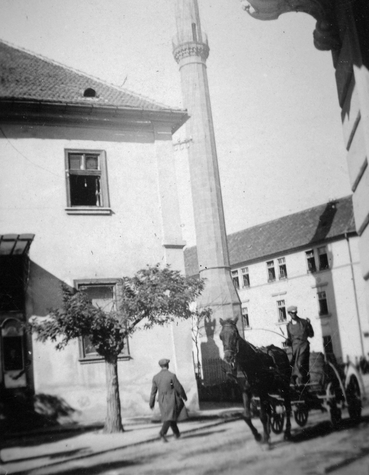 Magyarország, Eger, a Szent Sebestyén vértanú templom (volt Irgalmasok temploma) előtti téren a Minaret., 1930, Fortepan, mecset, Fortepan #7418