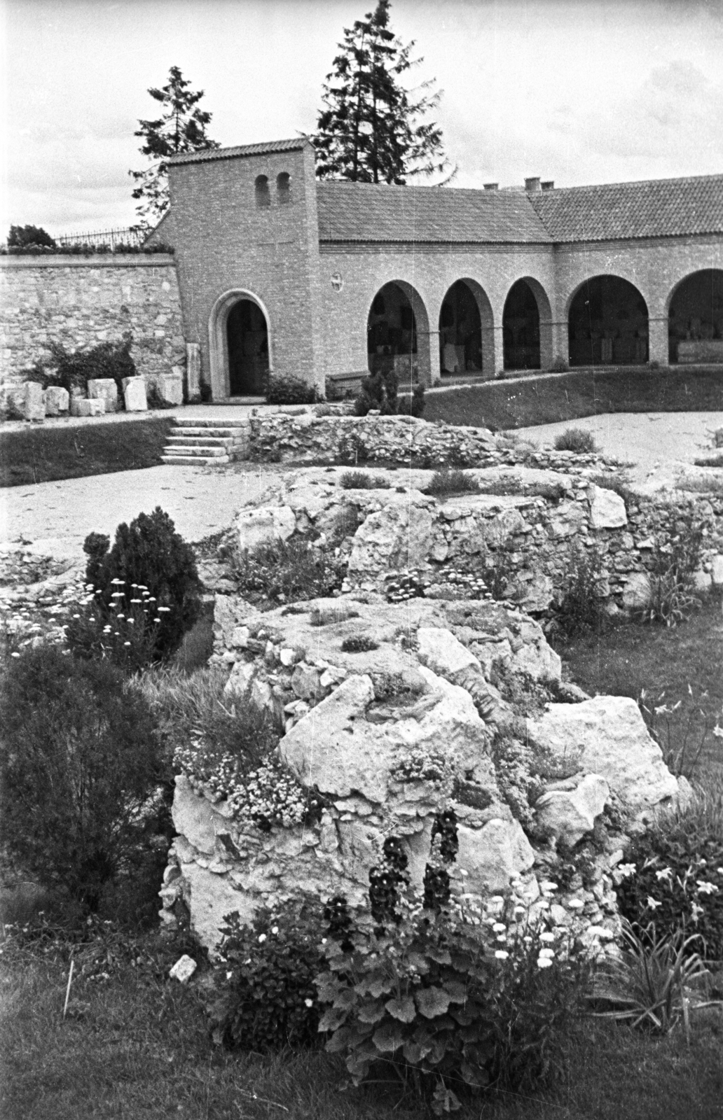 Magyarország, Székesfehérvár, Romkert., 1944, Rosta László, rom, kiállítás, múzeum, Fortepan #74274
