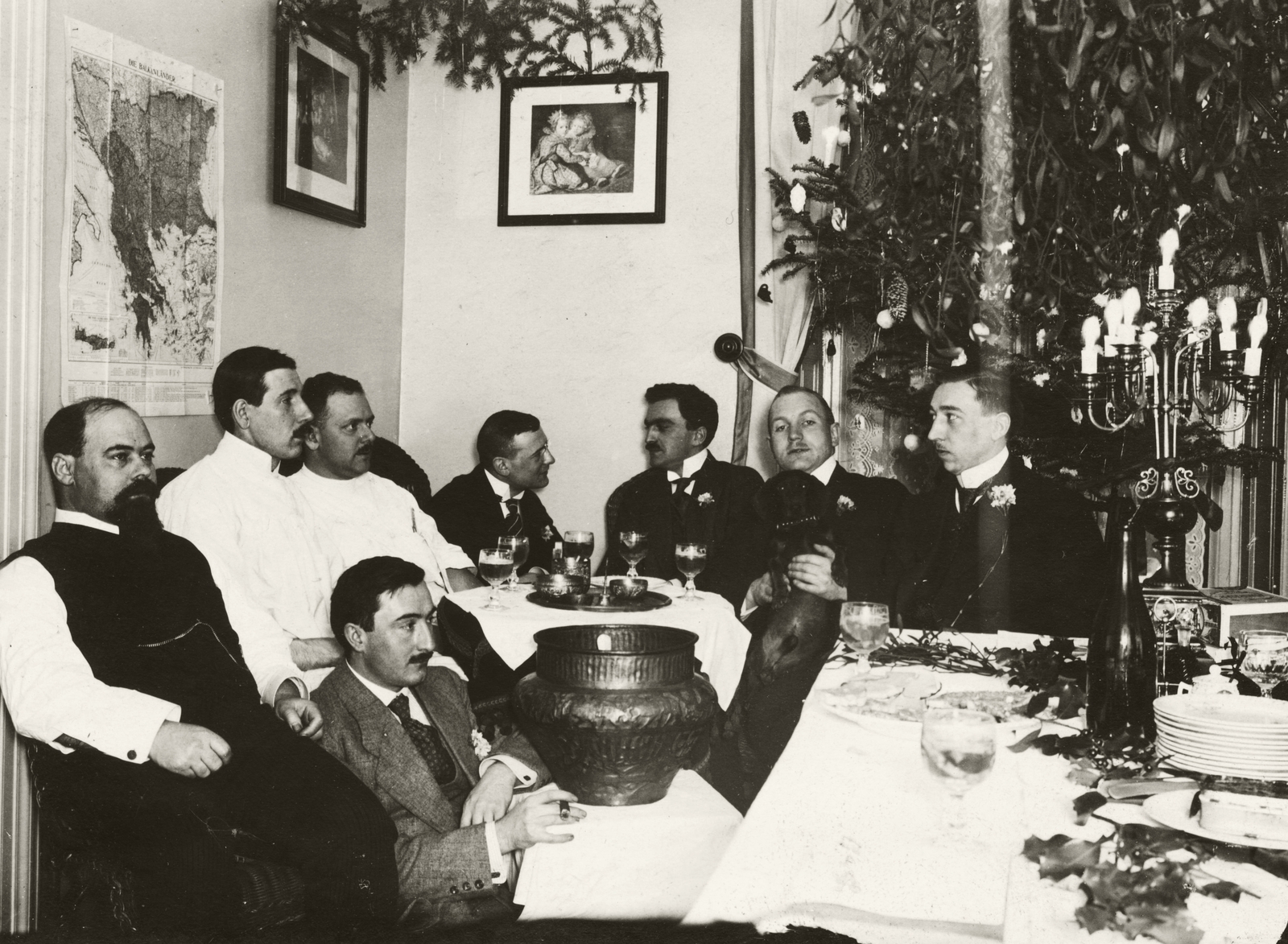 1910, Semmelweis Egyetem Levéltára, karácsony, térkép, karácsonyfa, csoportkép, italozás, gyertyatartó, Fortepan #74454