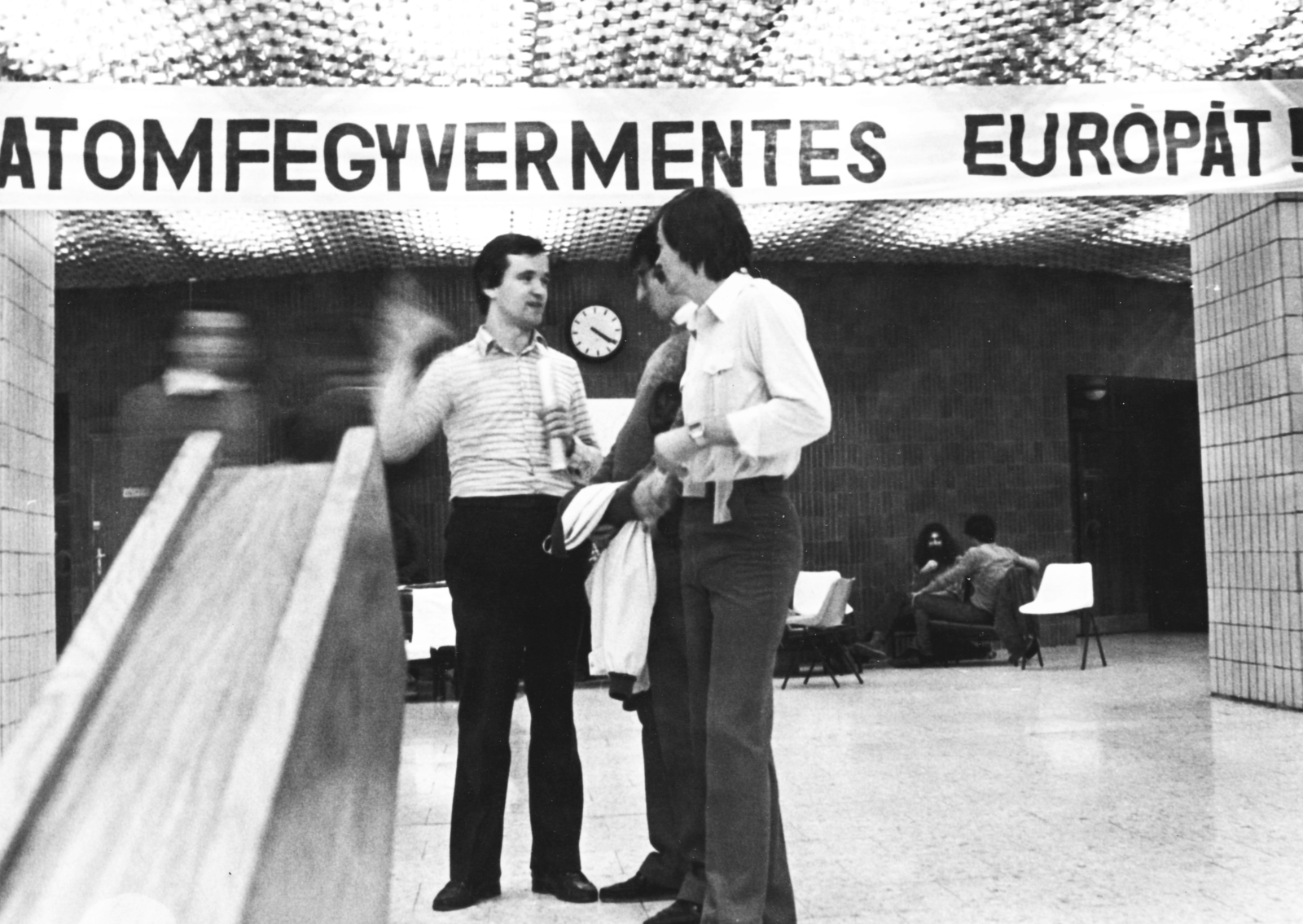 Hungary, Budapest VIII., Nagyvárad tér, SOTE (később Semmelweis Egyetem) Elméleti Tömbje, előadótermek előtere., 1984, Semmelweis Egyetem Levéltára, Budapest, Fortepan #74521