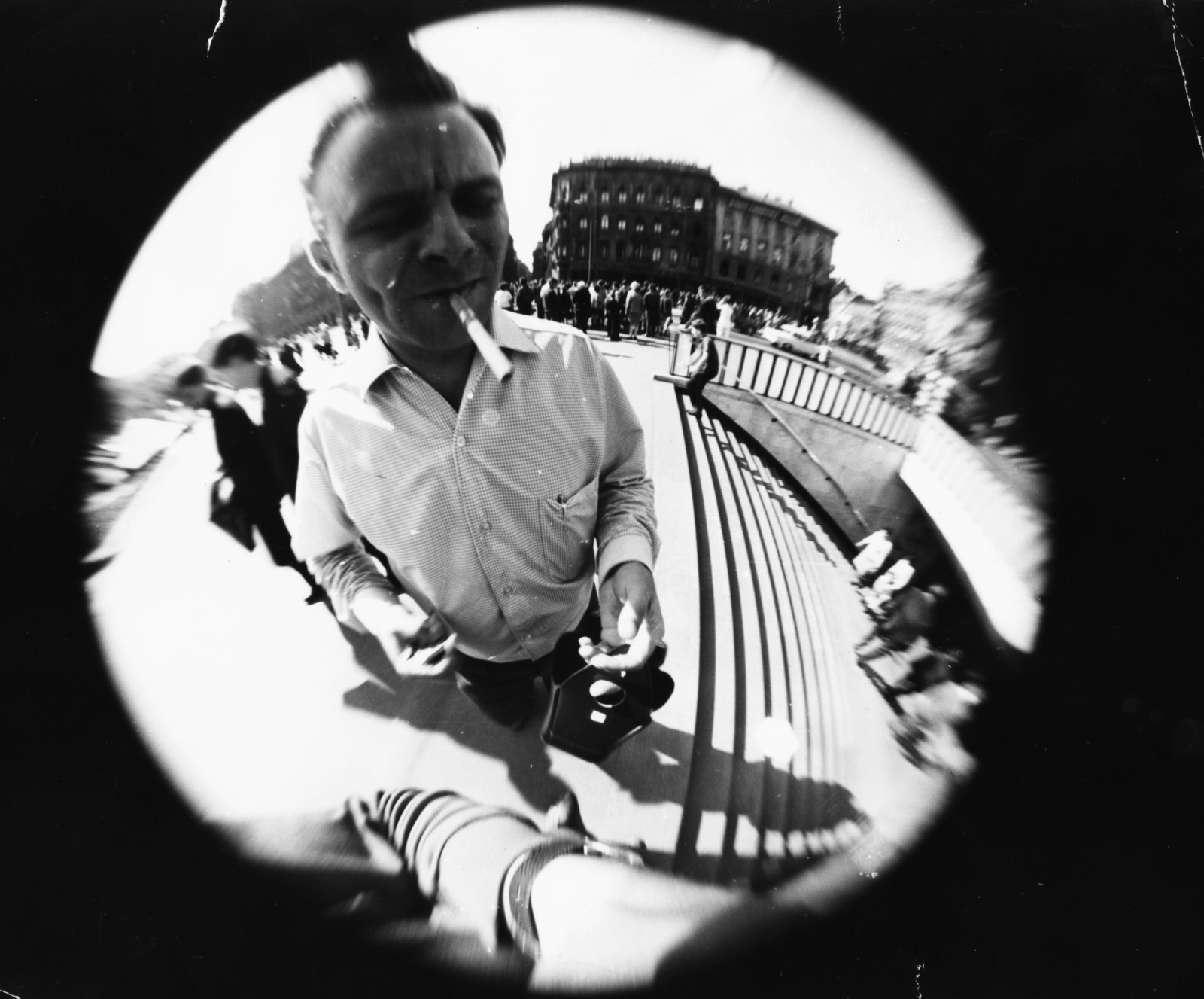 Hungary, Budapest VIII., Blaha Lujza tér, háttérben a Nagykörút - Rákóczi út kereszteződésénél az EMKE ház., 1975, Semmelweis Egyetem Levéltára, Budapest, Fortepan #74554