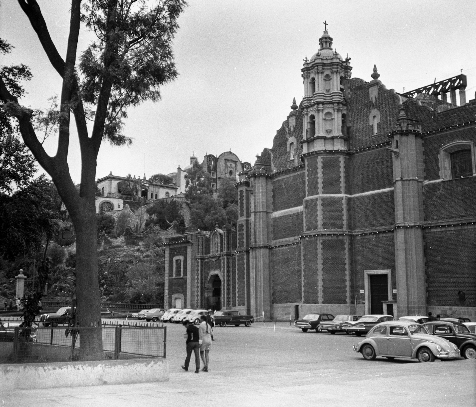 Mexico, Mexico City, Guadalupei Szűzanya Bazilika., 1968, Romák Éva, church, Fortepan #75034
