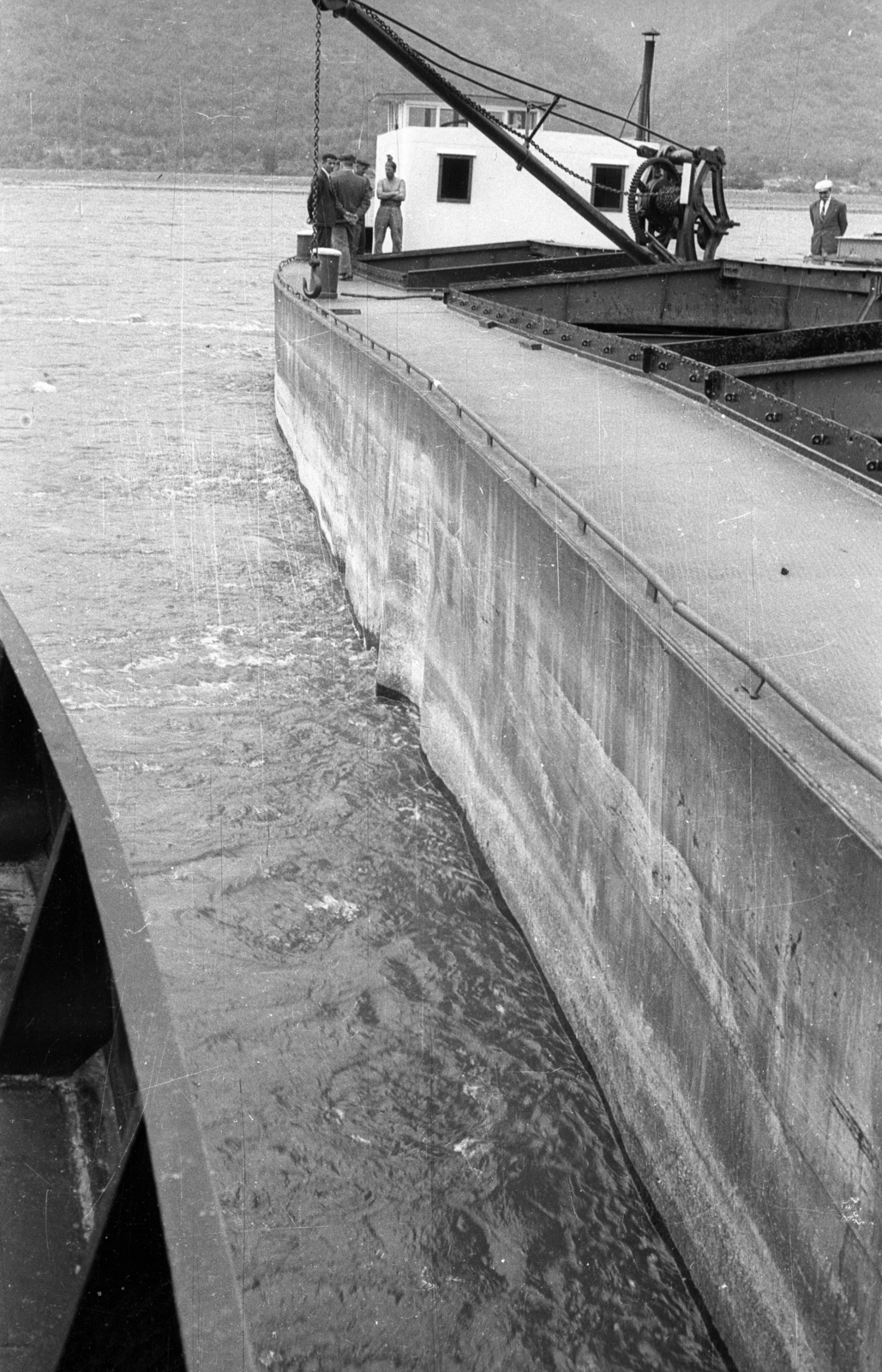 1961, Drobni Nándor, Droppa Kálmán, river, water surface, barge, shore, Fortepan #75141