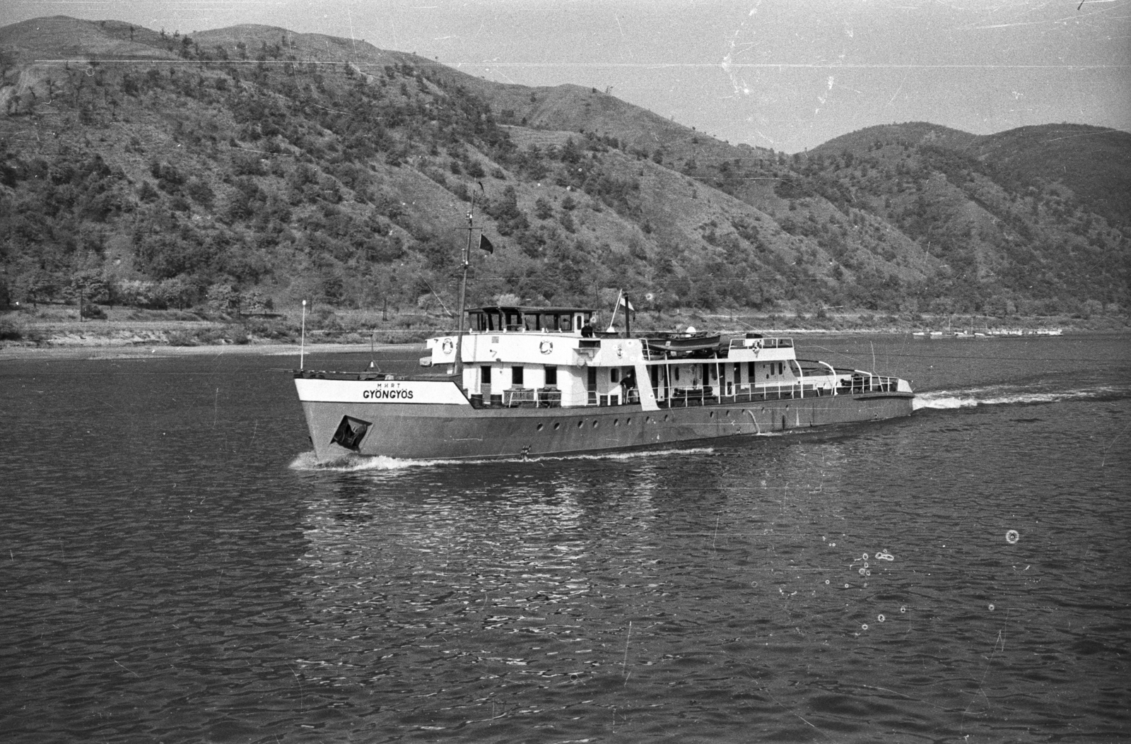 1964, Drobni Nándor, Droppa Kálmán, hajó, víztükör, vontatóhajó, vízpart, Gyöngyös hajó, Fortepan #75190