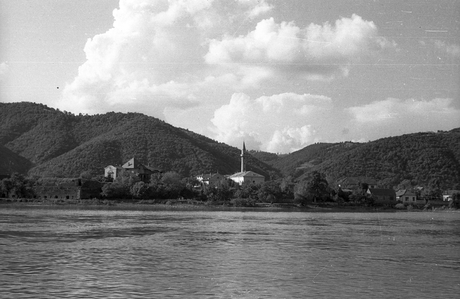 Romania, Ada Kaleh, Duna, Vaskapu-szoros., 1963, Drobni Nándor, Droppa Kálmán, island, mosque, Danube, Fortepan #75276
