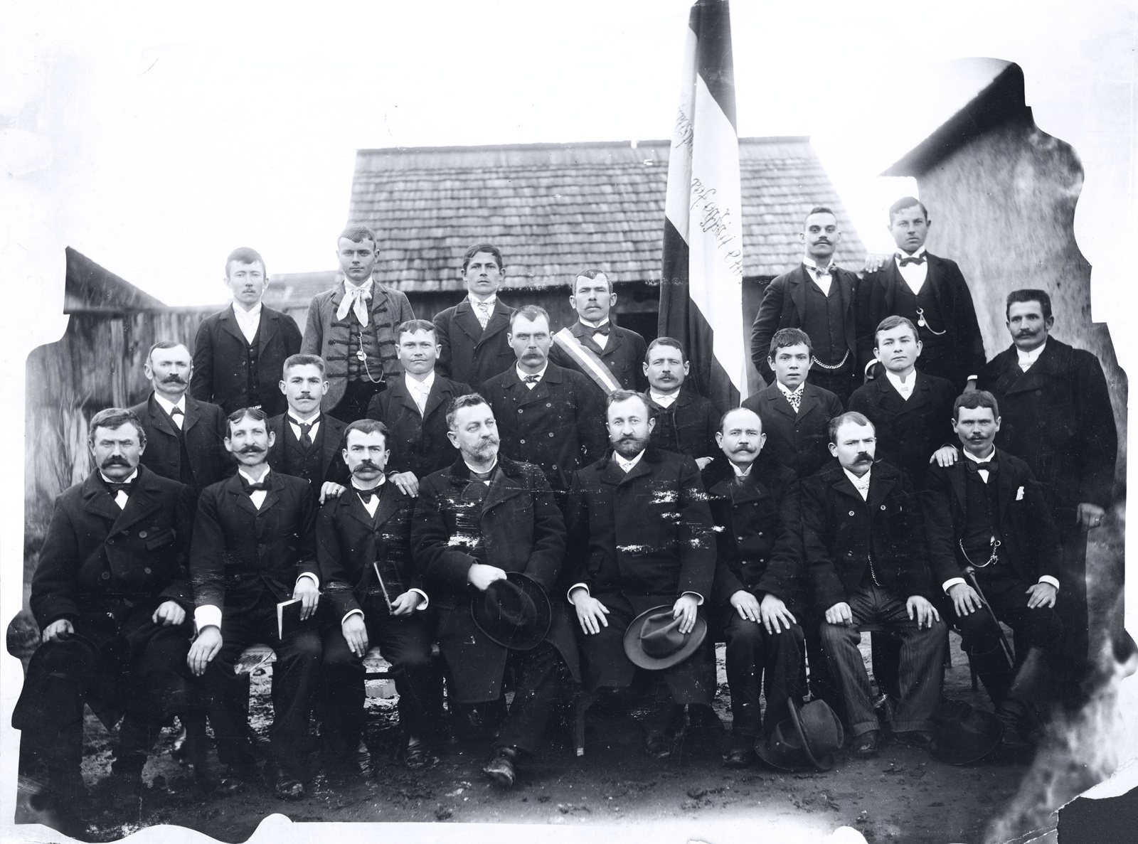 Hungary, Sárospatak, a református egyház énekkara., 1901, Jánosi Katalin, hat, flag, tableau, hat on knees, hat on the ground, Fortepan #75305