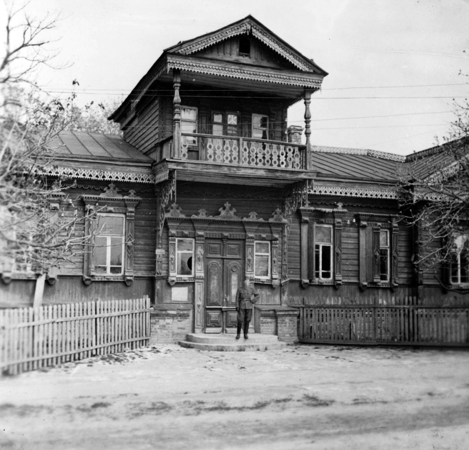 1942, Teller Ferenc, Gergelyi Béla, eastern front, second World War, soldier, woodcarving, Fortepan #75401