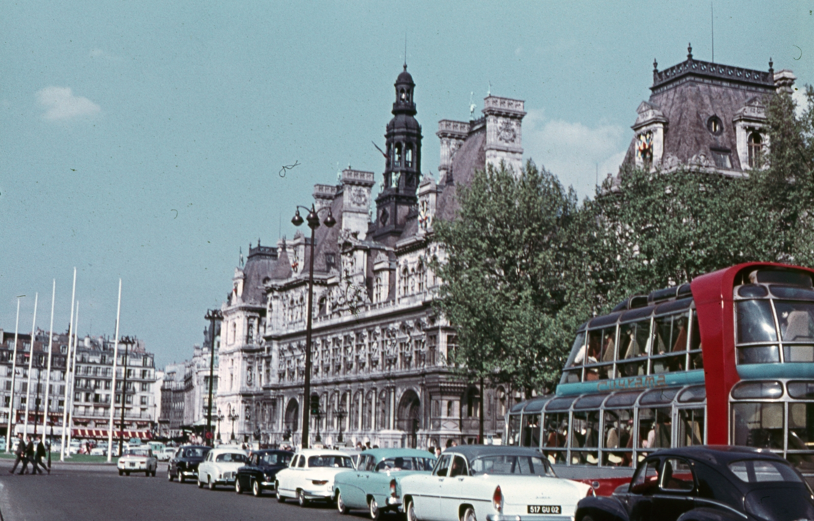 France, Paris, a Városháza (Hôtel de ville de Paris)., 1963, Kristek Pál, colorful, bus, double-decker, Citroën-brand, sightseeing, Cityrama-agency, Fortepan #75571