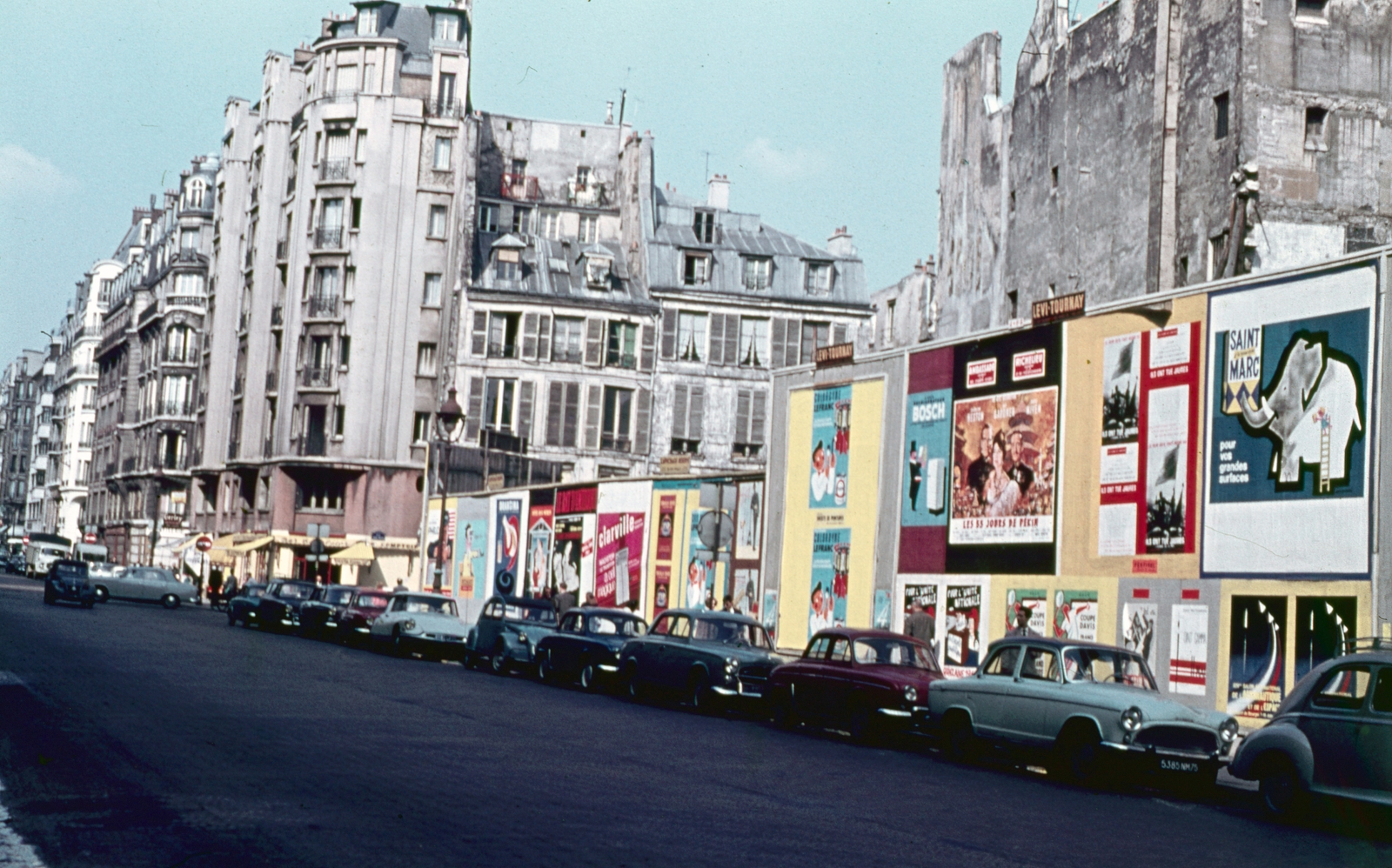 France, Paris, Rue du Renard a Rue Saint-Merri felé nézve., 1963, Kristek Pál, colorful, poster, Fortepan #75575