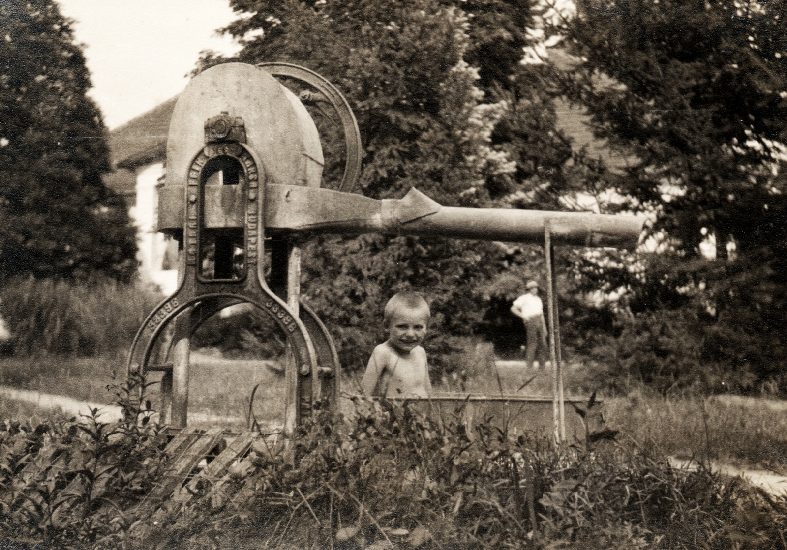 Romania,Transylvania, Berchez, szivattyús kerekes kézi kút., 1929, Péchy László, well, Fortepan #75834