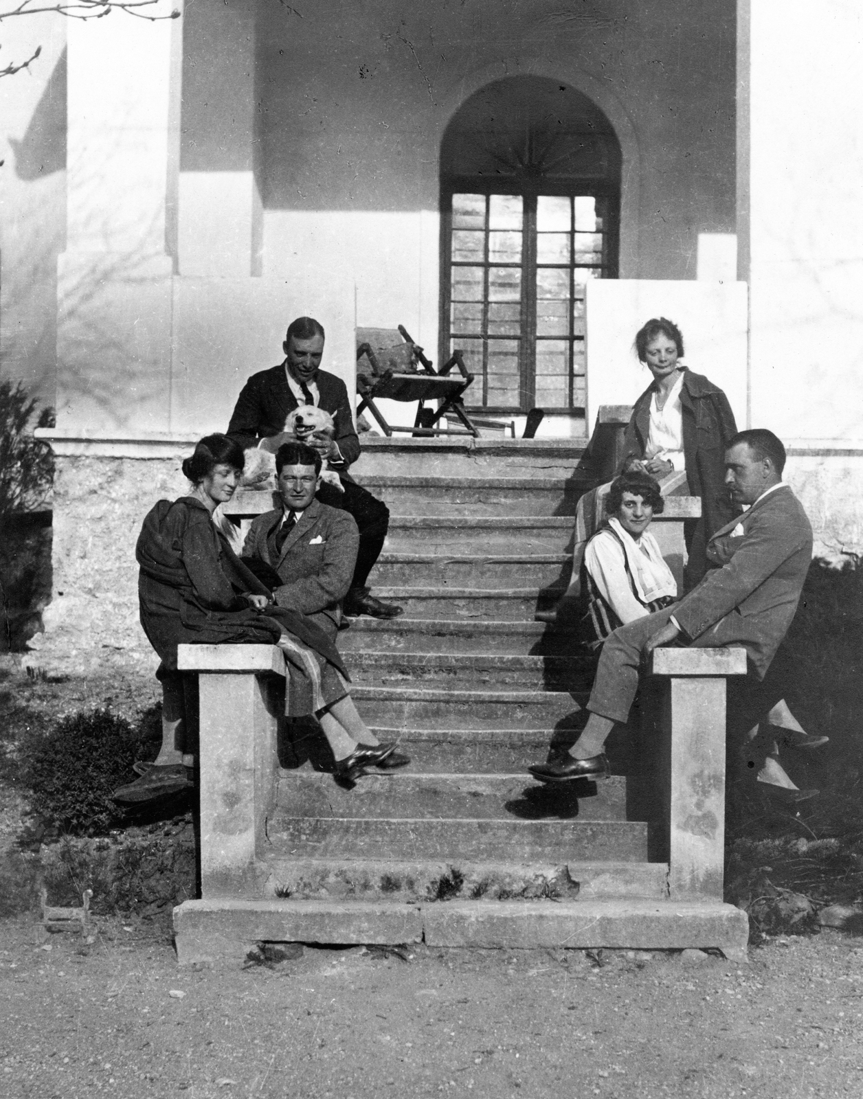 Románia,Erdély, Magyarberkesz, Péchy-kúria., 1924, Péchy László, csoportkép, nyugágy, lépcsőn ülni, Fortepan #75839