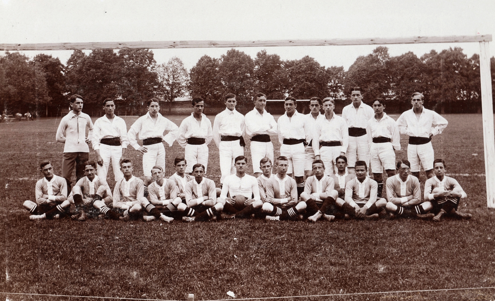 Austria, Eisenstadt, Császári és Királyi Katonai Főreáliskola (később Martin Kaszárnya), sportpálya., 1912, Péchy László, football, tableau, soccer team, cadet, cross-legged sitting, hands behind the back, akimbo, arms crossed over the chest, Fortepan #75971