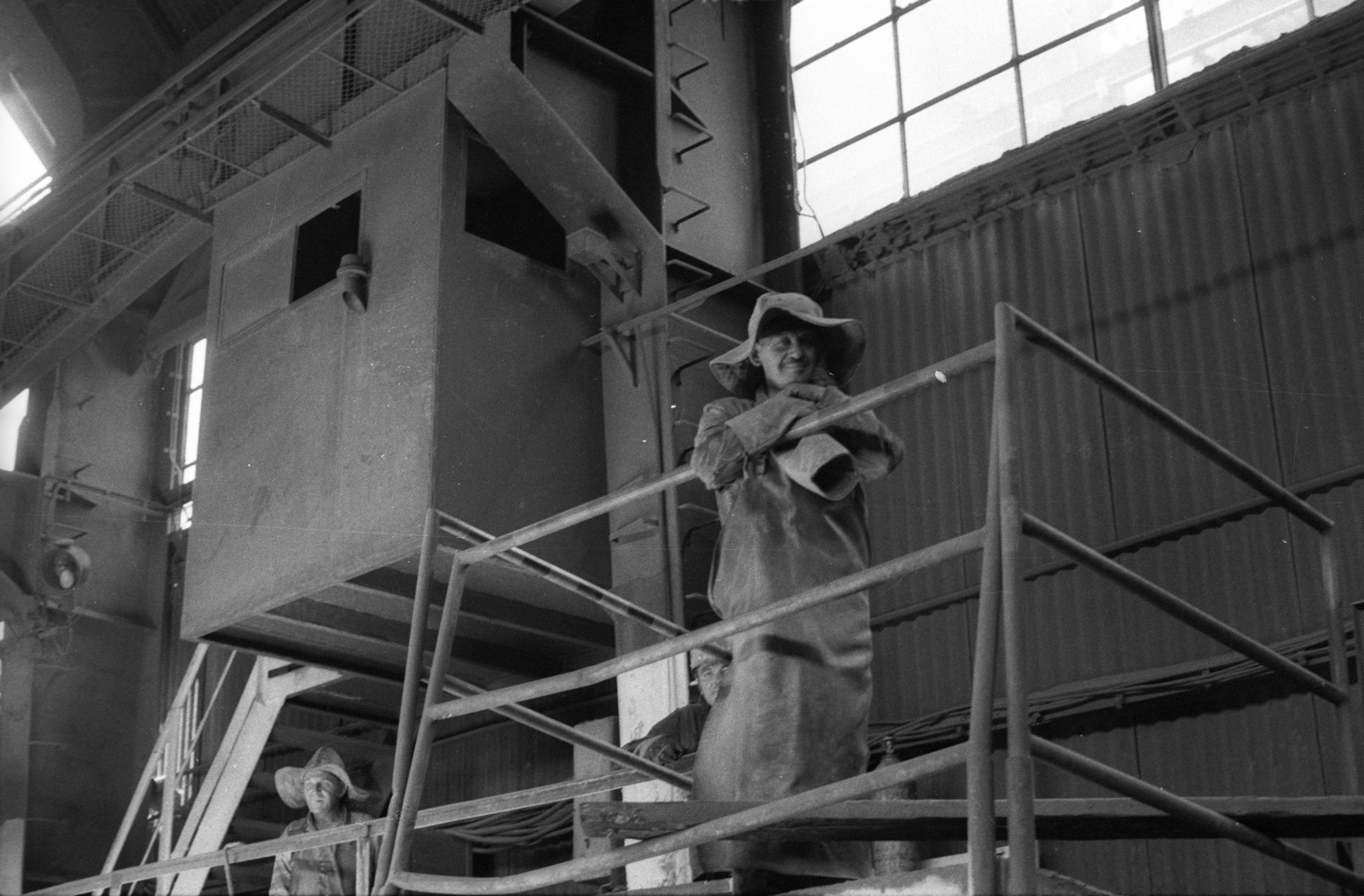 Hungary, Ózd, Ózdi Kohászati Üzemek., 1986, Erdei Katalin, worker, smelter, Fortepan #76100